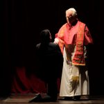 foto-galleria-esibizione-teatrale-artistica-i-due-papi-associazione-altrascena-sito-web-1